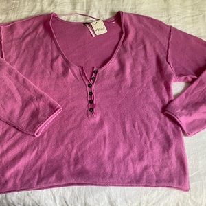 Free People women’s cashmere sweater